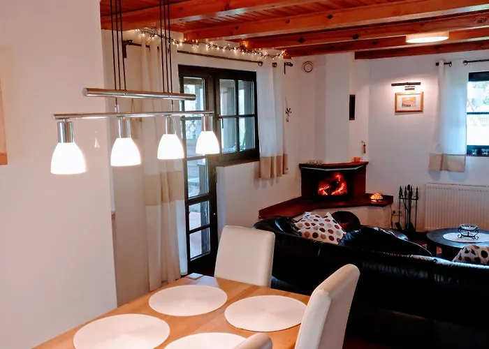 Nyaraló Village - Rena *